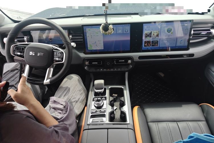 Used BAIC Off-Road BJ40 Electric Drive 2025 Advanced Edition Interior 2