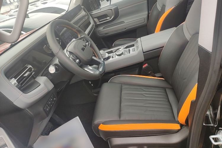 Used BAIC Off-Road BJ40 Electric Drive 2025 Model Yuanjing Smart Travel Edition Left Front Seat
