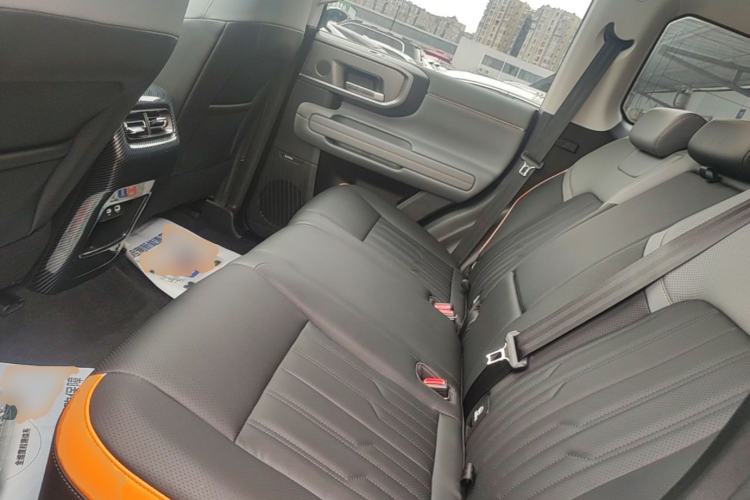 Used BAIC Off-Road BJ40 Electric Drive 2025 Model Yuanjing Smart Travel Edition Left Rear Seat