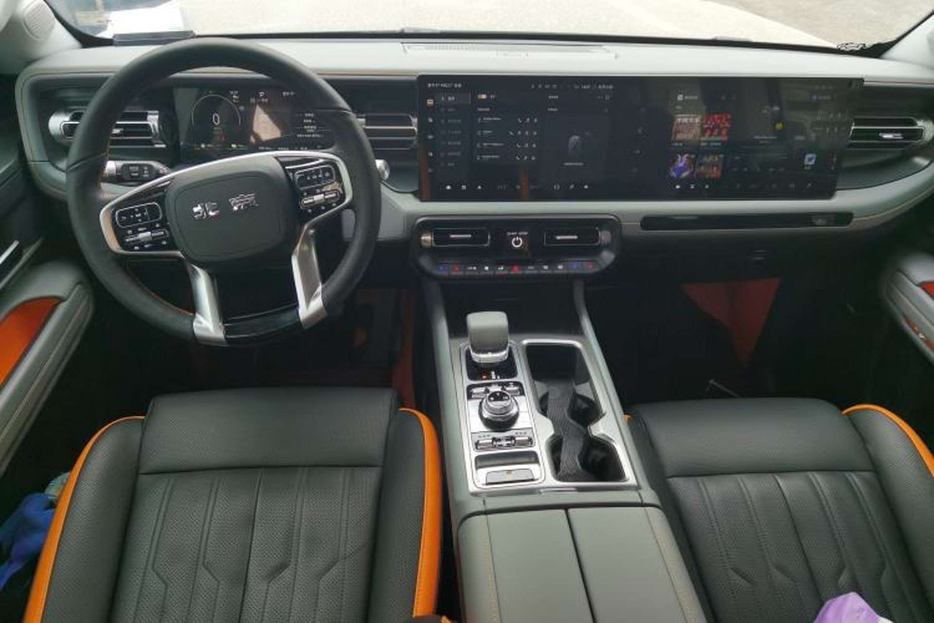 Used BAIC Off-Road BJ40 Electric Drive 2025 Advanced Edition Center Console