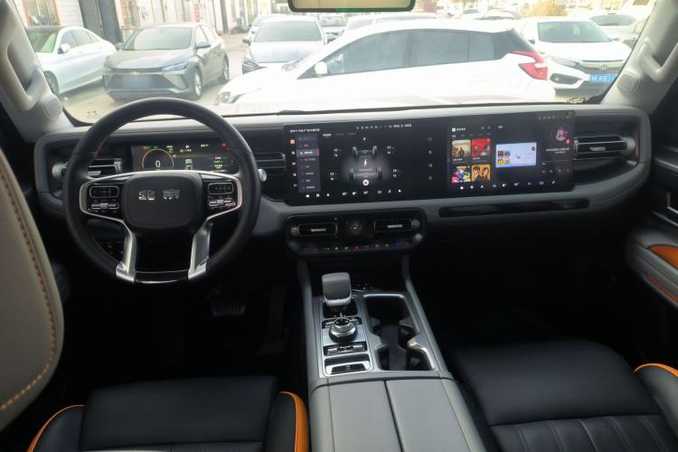 Used BAIC Off-Road BJ40 Electric Drive 2025 Advanced Edition Center Console