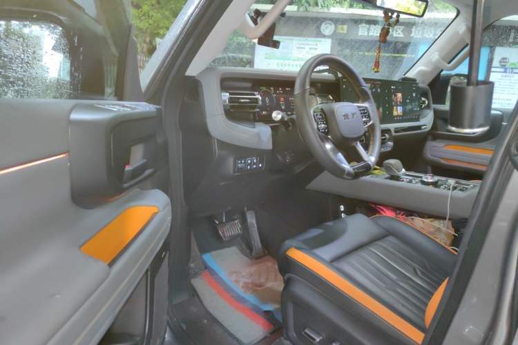 Used BAIC Off-Road BJ40 Electric Drive 2025 Advanced Edition Driver Seat