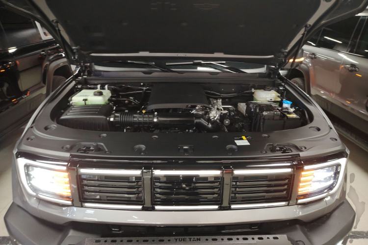 Used BAIC Off-Road BJ40 Electric Drive 2025 Advanced Edition Engine Bay