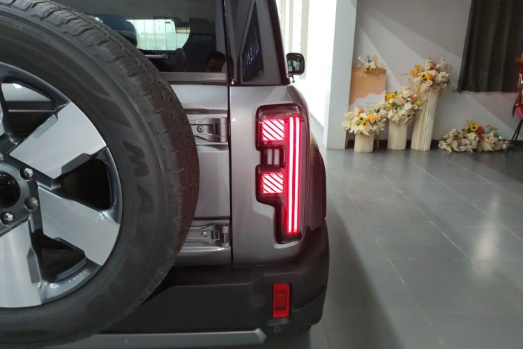 Used BAIC Off-Road BJ40 Electric Drive 2025 Advanced Edition Exterior 6
