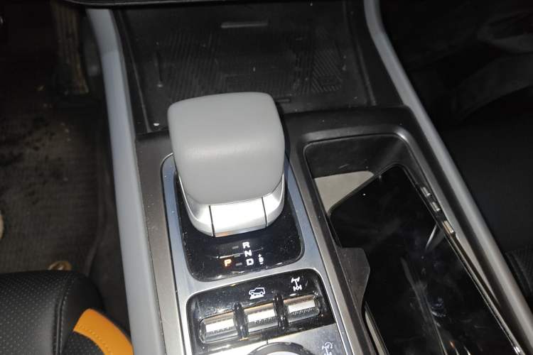 Used BAIC Off-Road BJ40 Electric Drive 2025 Advanced Edition Gear Lever