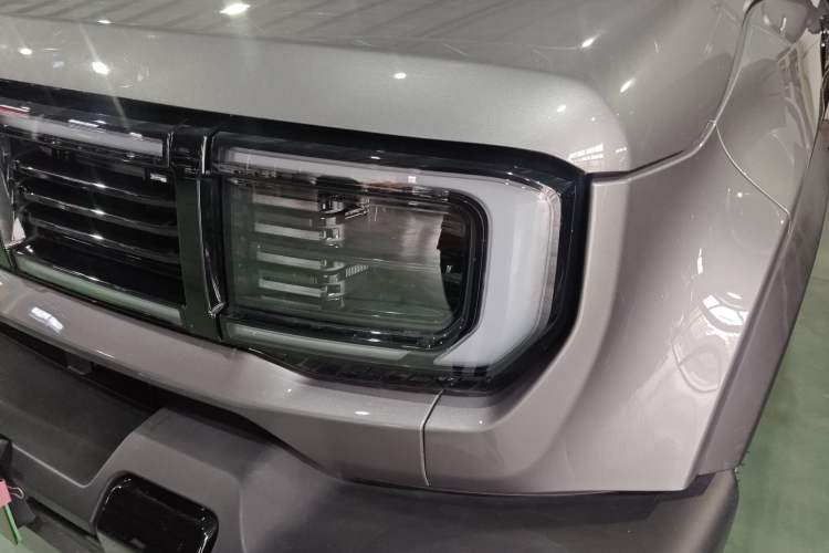 Used BAIC Off-Road BJ40 Electric Drive 2025 Advanced Edition Left Front Headlight