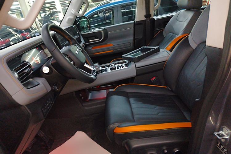 Used BAIC Off-Road BJ40 Electric Drive 2025 Advanced Edition Left Front Seat