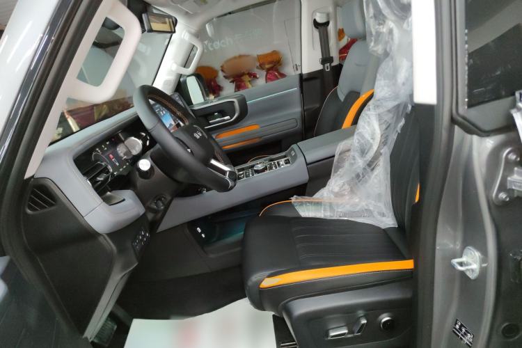 Used BAIC Off-Road BJ40 Electric Drive 2025 Advanced Edition Left Front Seat