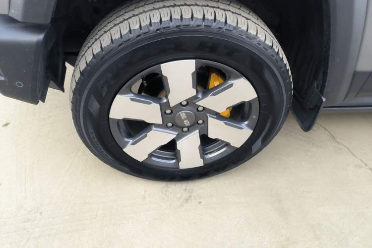 Used BAIC Off-Road BJ40 Electric Drive 2025 Advanced Edition Left Front Wheel Hub