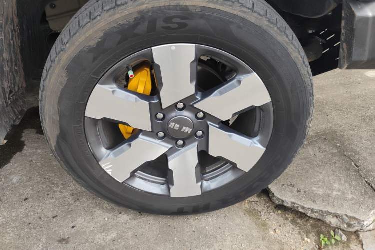 Used BAIC Off-Road BJ40 Electric Drive 2025 Advanced Edition Right Front Wheel Hub