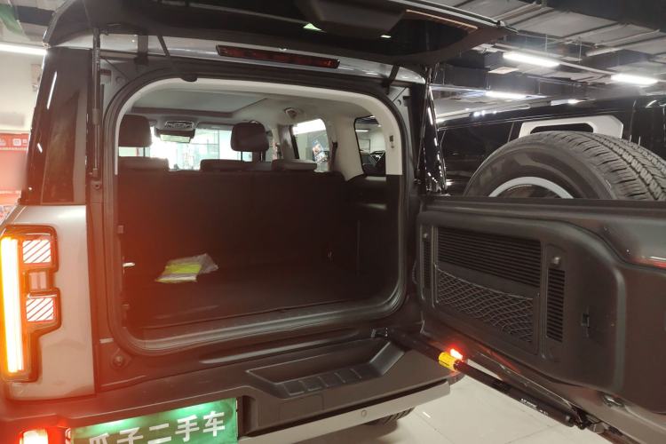 Used BAIC Off-Road BJ40 Electric Drive 2025 Advanced Edition Trunk