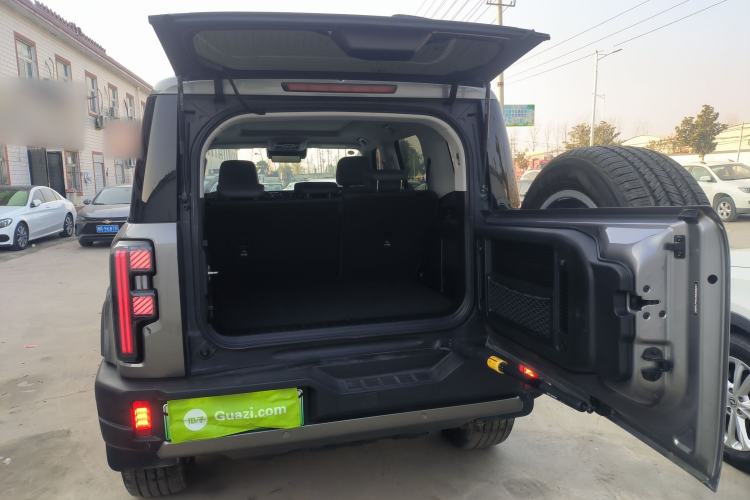 Used BAIC Off-Road BJ40 Electric Drive 2025 Advanced Edition Trunk