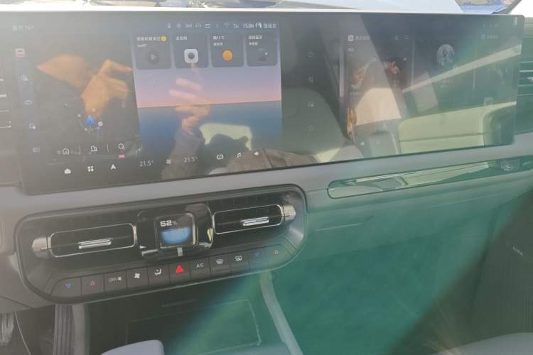 Used BAIC Off-Road BJ40 Electric Drive 2025 Advanced Edition Audio And AC Panel