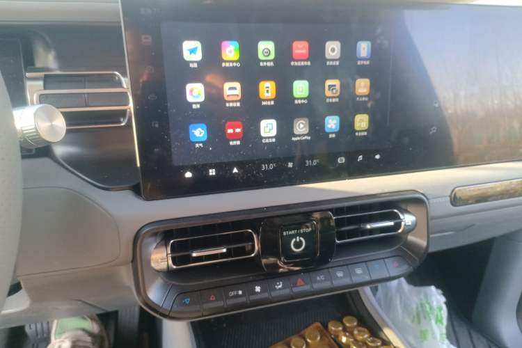 Used BAIC Off-Road BJ40 Electric Drive 2025 Standard Edition Audio And AC Panel