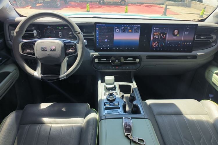 Used BAIC Off-Road BJ40 Electric Drive 2025 Advanced Edition Center Console