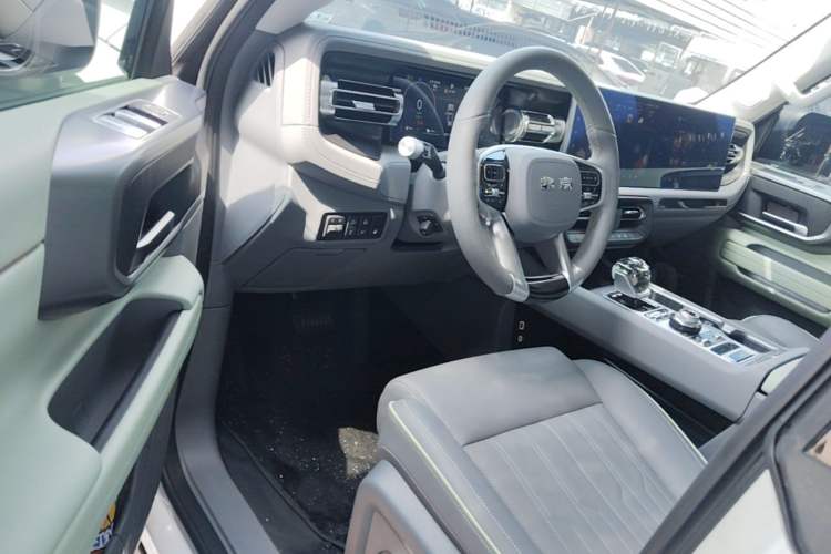Used BAIC Off-Road BJ40 Electric Drive 2025 Advanced Edition Driver Seat