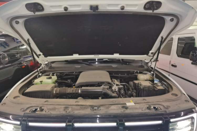 Used BAIC Off-Road BJ40 Electric Drive 2025 Advanced Edition Engine Bay