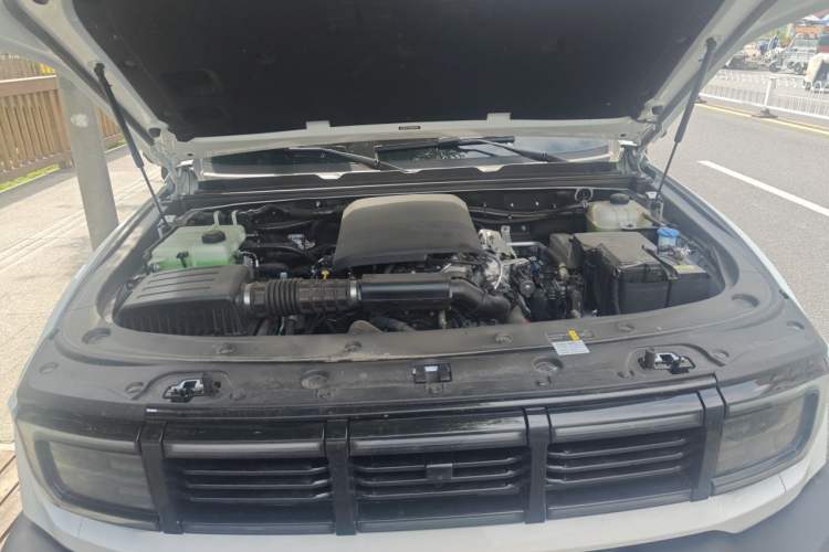 Used BAIC Off-Road BJ40 Electric Drive 2025 Standard Edition Engine Bay