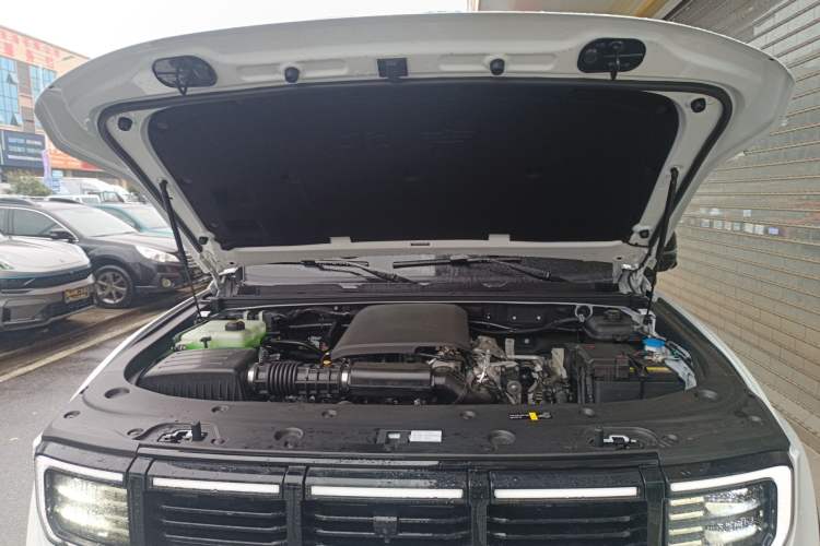 Used BAIC Off-Road BJ40 Electric Drive 2025 Standard Version I Engine Bay