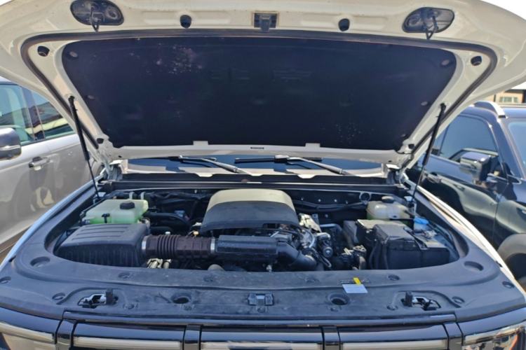 Used BAIC Off-Road BJ40 Electric Drive 2025 Advanced Edition Engine Bay