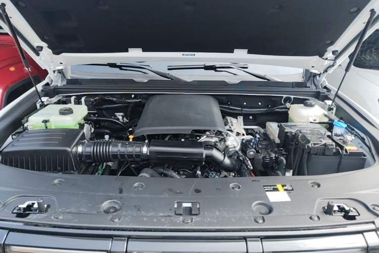 Used BAIC Off-Road BJ40 Electric Drive 2025 Advanced Edition Engine Bay