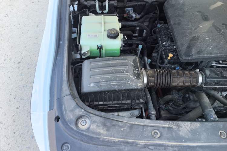 Used BAIC Off-Road BJ40 Electric Drive 2025 Advanced Edition Engine Bay Right