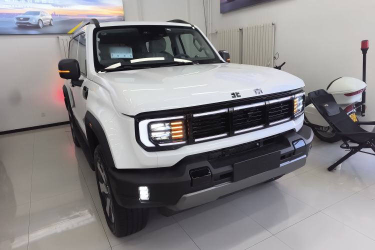 Used BAIC Off-Road BJ40 Electric Drive 2025 Standard Edition Exterior 2