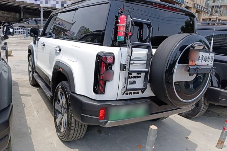 Used BAIC Off-Road BJ40 Electric Drive 2025 Standard Edition Exterior 2