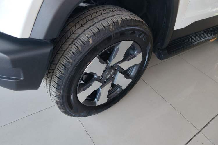 Used BAIC Off-Road BJ40 Electric Drive 2025 Standard Edition Exterior 4