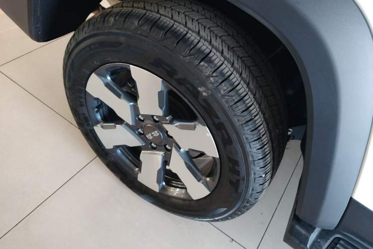 Used BAIC Off-Road BJ40 Electric Drive 2025 Standard Edition Exterior 5