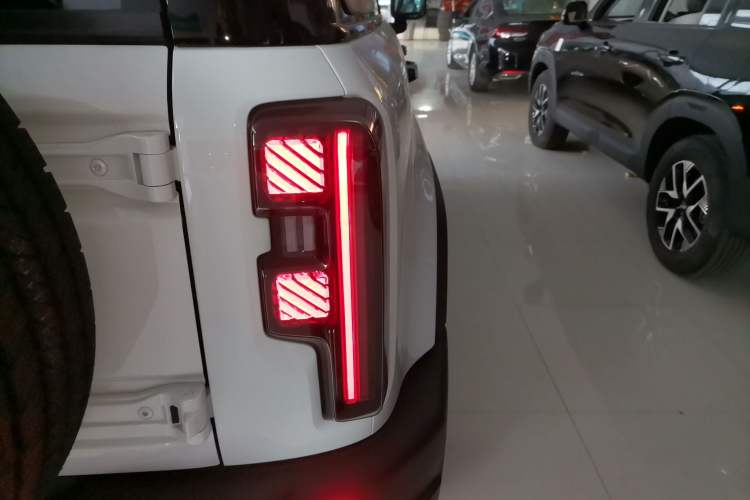 Used BAIC Off-Road BJ40 Electric Drive 2025 Advanced Edition Exterior 6