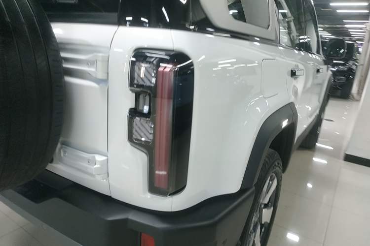 Used BAIC Off-Road BJ40 Electric Drive 2025 Advanced Edition Exterior 6