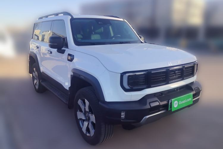 Used BAIC Off-Road BJ40 Electric Drive 2025 Standard Edition Front Right 45 Deg