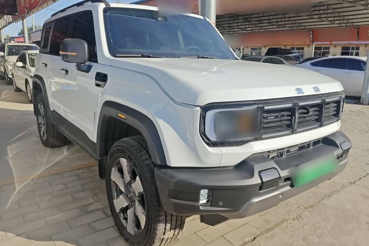 Used BAIC Off-Road BJ40 Electric Drive 2025 Advanced Edition Front Right 45 Deg