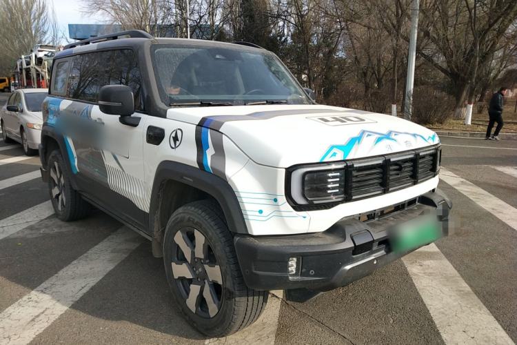Used BAIC Off-Road BJ40 Electric Drive 2025 Advanced Edition Front Right 45 Deg