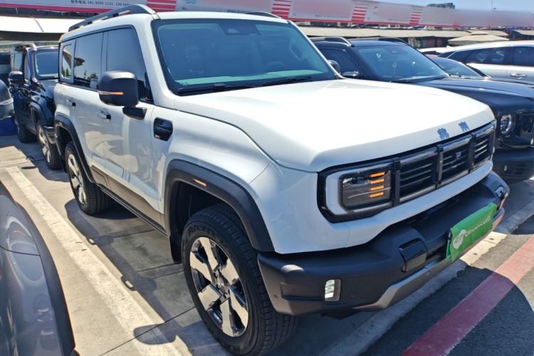 Used BAIC Off-Road BJ40 Electric Drive 2025 Advanced Edition Front Right 45 Deg