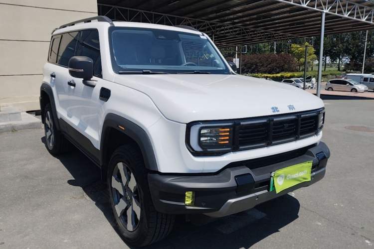 Used BAIC Off-Road BJ40 Electric Drive 2025 Advanced Edition Front Right 45 Deg