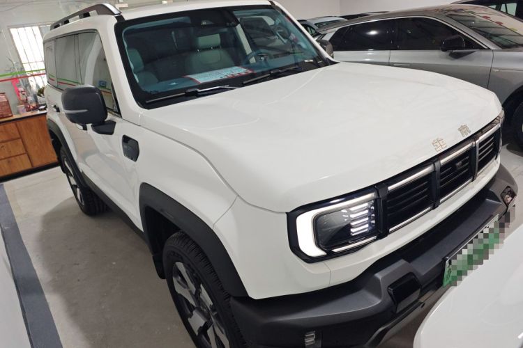Used BAIC Off-Road BJ40 Electric Drive 2025 Advanced Edition Front Right 45 Deg