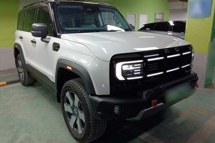 Used BAIC Off-Road BJ40 Electric Drive 2025 Advanced Edition Front Right 45 Deg