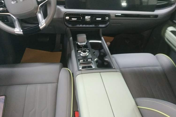 Used BAIC Off-Road BJ40 Electric Drive 2025 Advanced Edition Gear Lever