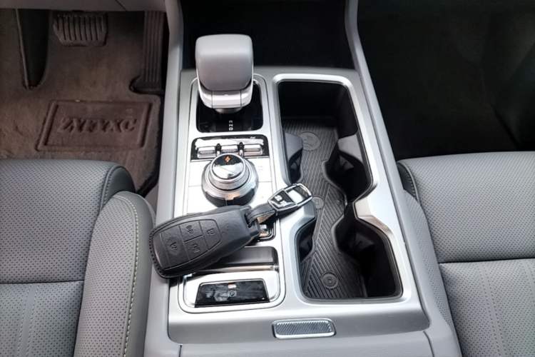 Used BAIC Off-Road BJ40 Electric Drive 2025 Standard Version I Gear Lever