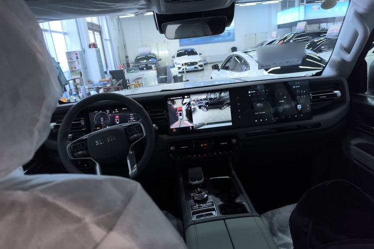 Used BAIC Off-Road BJ40 Electric Drive 2025 Standard Edition Interior 2