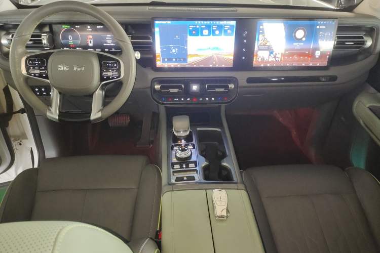 Used BAIC Off-Road BJ40 Electric Drive 2025 Advanced Edition Interior 2
