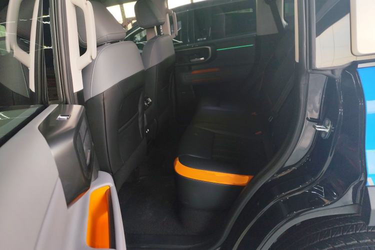 Used BAIC Off-Road BJ40 Electric Drive 2025 Advanced Edition Interior 4