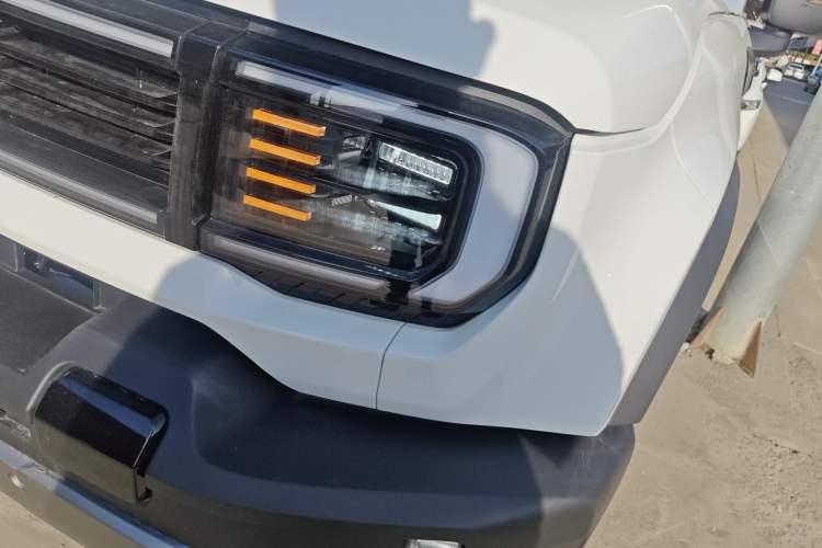 Used BAIC Off-Road BJ40 Electric Drive 2025 Advanced Edition Left Front Headlight