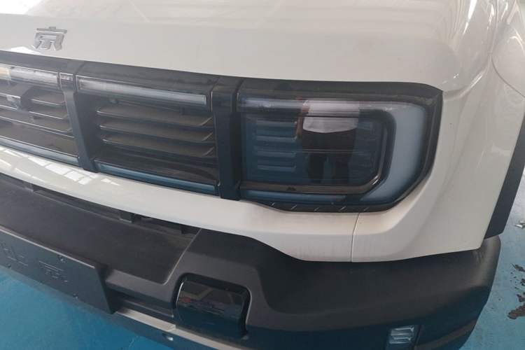 Used BAIC Off-Road BJ40 Electric Drive 2025 Advanced Edition Left Front Headlight