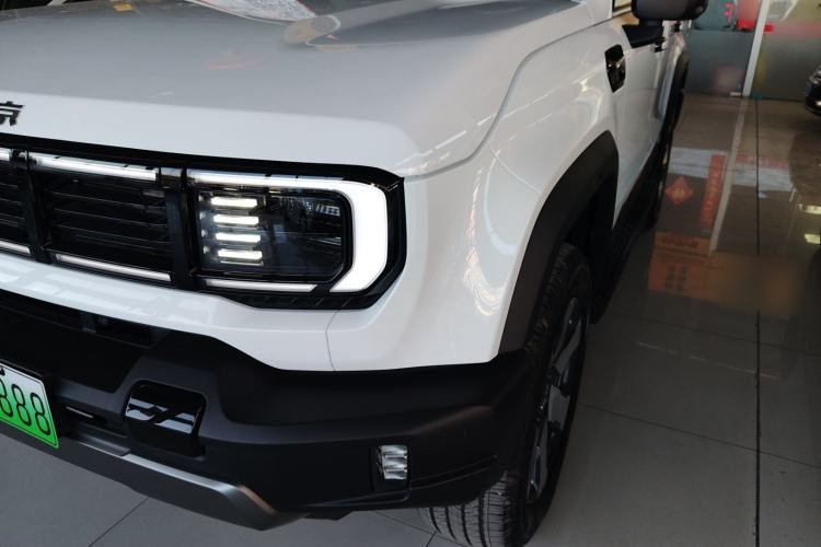 Used BAIC Off-Road BJ40 Electric Drive 2025 Standard Edition Left Front Headlight