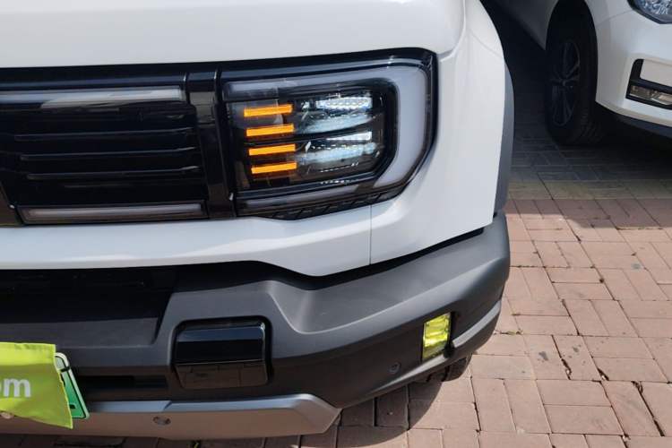 Used BAIC Off-Road BJ40 Electric Drive 2025 Advanced Edition Left Front Headlight