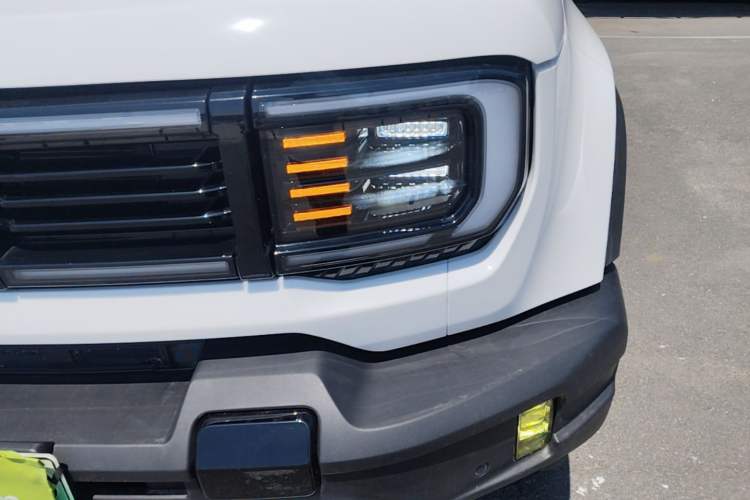 Used BAIC Off-Road BJ40 Electric Drive 2025 Advanced Edition Left Front Headlight