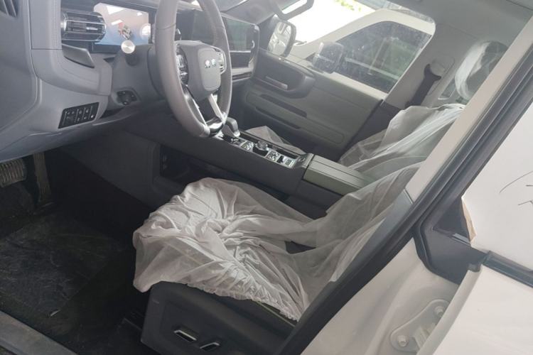 Used BAIC Off-Road BJ40 Electric Drive 2025 Advanced Edition Left Front Seat